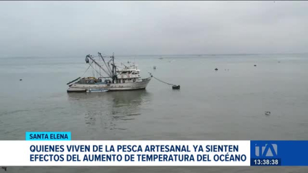 Las variaciones en las condiciones del mar complejas la labor de los pescadores, quienes enfrentan un panorama cada vez más difícil para su trabajo. Un reportaje de Camila Guevara