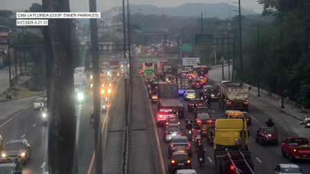 Siniestro en la avenida Perimetral deja heridos y caos vehicular en el norte de Guayaquil