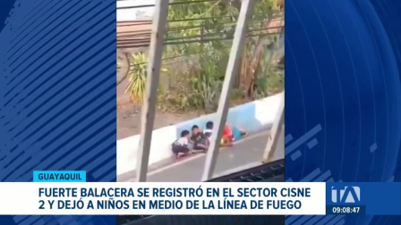 Sujetos armados dispararon contra una cancha barrial en el suroeste de Guayaquil. Los menores debieron resguardarse tras un muro para salvar sus vidas. Un reportaje de Catalina García