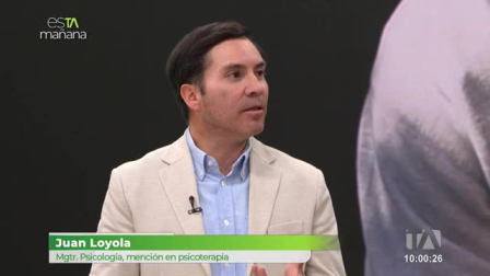 Juan Loyola, MSc. en Psicología, explica cómo reconocer los cambios propios de la adolescencia y acompañarlos con escucha y sin juzgar.