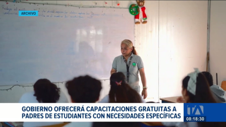 El Ministerio de Educación y Secap ofrecerán cursos gratuitos a padres que acompañan a estudiantes con necesidades específicas. Un reportaje de Mayli Rosas