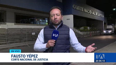 La sentencia alcanza también a su esposa, su hija y otros involucrados por el pago de millonarios sobornos; la causa vincula a 20 procesados. Un reportaje de Fausto Yépez
