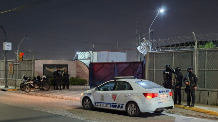Exteriores del aeropolicial en Guayaquil donde llegó José Serrano
