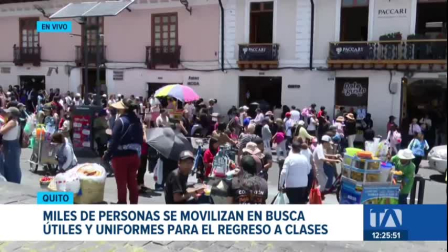 Miles de personas se movilizan en Quito para adquirir uniformes y materiales escolares previo al retorno de estudiantes y docentes a las aulas. Un reportaje de Fausto Yépez
