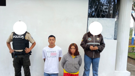 Dos individuos fueron aprehendidos por extorsión en Quito.