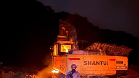 Ejército inutiliza excavadoras y combustible en la Amazonía