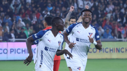 Janner Corozo y Michael Estrada jugadores de Liga de Quito.