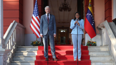 El secretario de Energía de Estados Unidos, Chris Wright, y la presidenta encargada de Venezuela, Delcy Rodríguez, firmarán un acuerdo petrolero.