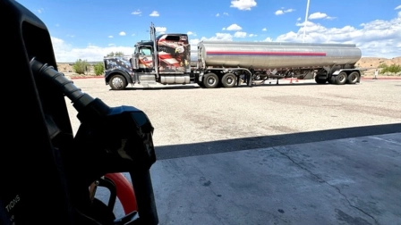 Estación de combustible para transporte pesado.