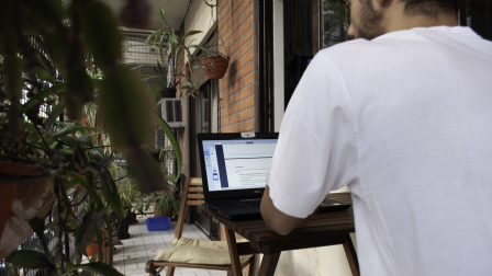 Más de 3.700 trámites públicos se pueden realizar en línea en Ecuador.