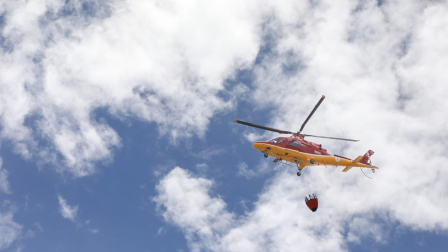 El incendio forestal registrado en el sector de Mastodontes, en el norte de Quito, fue controlado
