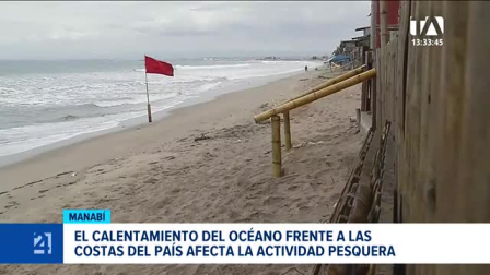 Las acumulaciones de agua representan la amenaza principal en la provincia frente al fenómeno de El Niño, activando trabajos de mitigación. Un reportaje de Bernarda Cevallos