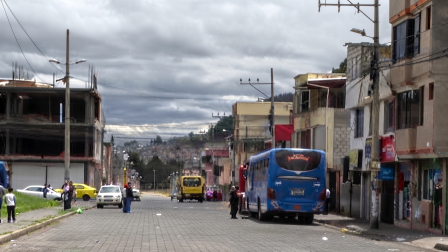 Un siniestro de tránsito se registró este miércoles en el sector de Caupicho, en el sur de Quito.