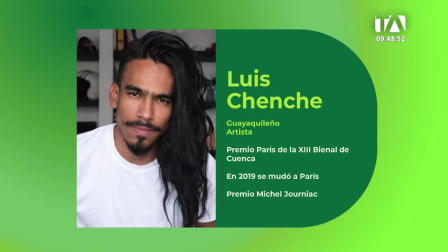 Luis Chenche, artista visual ecuatoriano radicado en París, transforma muebles, sillas y zapatos desechados en obras inspiradas en la estética urbana y los objetos cotidianos.