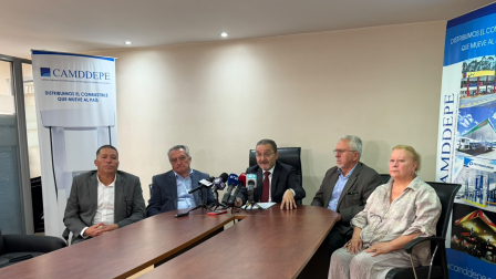 La Cámara Nacional de Distribuidores de Derivados del Petróleo delEcuador (Camddepe) realizó una rueda de prensa este 15 de septiembre
