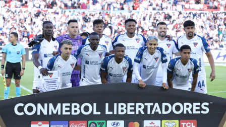 Liga de Quito en la foto oficial previo al partido con Palmeiras por Copa Libertadores.