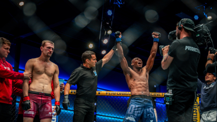 Mayton Perea en el ring de la UFC.