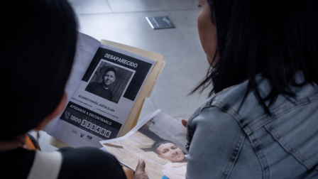 El drama de las familias de los desaparecidos durante el conflicto armado interno en Ecuador.