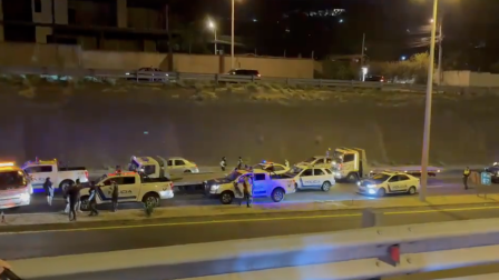 Una plataforma vehicular fue interceptada por la Policía en la Ruta Viva; hasta el momento no se conocen oficialmente las causas de la persecución ni el número de detenidos.
