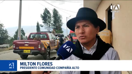 El COE Cantonal de Otavalo se activó tras 48 horas de trabajo ininterrumpido de las brigadas de respuesta para contener el fuego en las faldas del volcán Imbabura. Un reportaje de David Vizcaíno