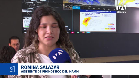 Pichincha, Imbabura, Carchi y Loja enfrentan condiciones extremas propensas a incendios forestales, mientras en la Costa rigen alertas por fuertes lluvias y tormentas. Un reportaje de Stephany Paz