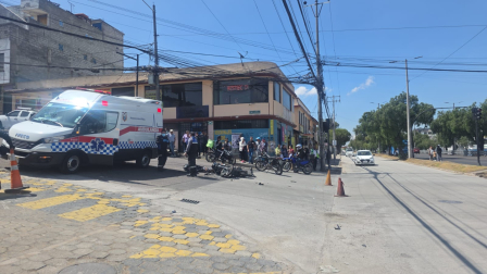 Una persona falleció en un siniestro de tránsito ocurrido en la av. Galo Plaza Lasso, en el norte de Quito.