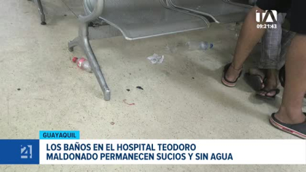 Existen problemas de limpieza en algunas áreas del hospital del IESS Teodoro Maldonado Carbo. Basura desbordada y baños deteriorados persisten en espacios utilizados por pacientes. Un reportaje de Paula Kuhn