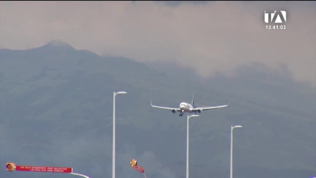 La propuesta incluye cambios para el sector aéreo, mientras la oposición cuestiona las normas sobre contratación de personal nacional. Un reportaje de Karen Haro