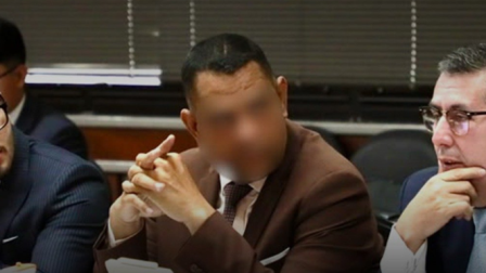 La Fiscalía General del Estado informó que se ratifica la medida de prisión preventiva contra el alcalde de Esmeraldas, Vicko Villacís.