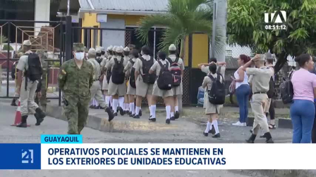Las fuerzas del orden intensifican la vigilancia en los entornos escolares ante el acecho de las bandas criminales para reclutar a jóvenes. Especialistas analizan medidas de protección para los estudiantes. Un reportaje de Paula Kuhn