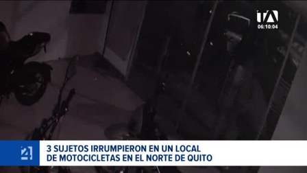 Los sospechosos irrumpieron en el local sustrayendo solo un televisor. Los agentes atendían el caso capturaron a un sujeto por robar a un transeúnte en la misma zona. Un reportaje de Juan Miguel Rodríguez