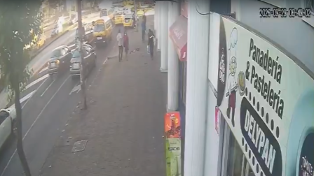 Un hombre agredió a una mujer en la vía pública la mñana de este lunes 29 de septiembre de 2026 en el norte de Quito.