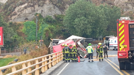 Una persona falleció tras un siniestro de tránsito en el sector del puente de Guachalá en Cayambe.