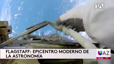 Sebastián Carrillo, periodista con 20 años de trayectoria y cinco premios Emmy, compite por dos galardones Rocky Mountain Emmy con un reportaje sobre Flagstaff y su legado astronómico.