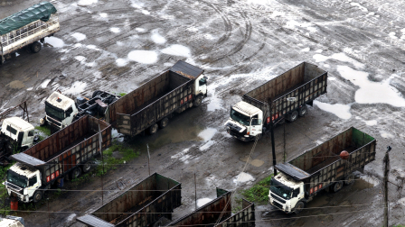 Las lluvias saturaron los campos de caña y obligaron a suspender anticipadamente la zafra en ingenios de Guayas y Cañar, dejando miles de hectáreas sin cosechar.