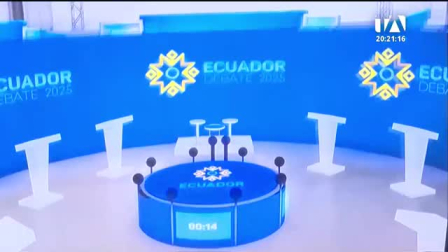 El Comité de Debates afina los detalles para la elaboración de 180 preguntas y la selección de 21 moderadores para los encuentros que reunirán a aspirantes de 21 provincias y 24 cantones. Un reportaje de Lucía Clavijo