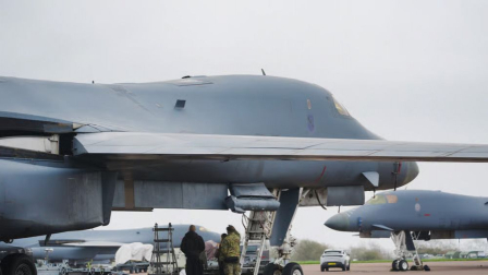 Estados Unidos retiró sus bombarderos B-1 de la base RAF Fairford, en Reino Unido, tras nuevas amenazas y un incidente que dejó seis detenidos a finales de septiembre.