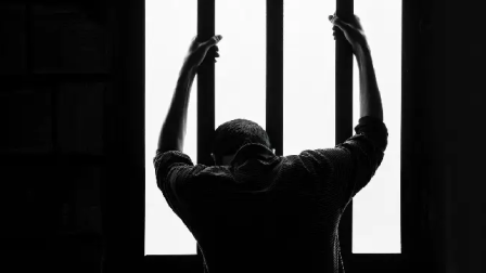 Hombre decidió acabar con la vida de su experaja en la ciudada de Cuenca luego de que ella decidiera poner fin a la relación de nueve meses que tenían.
