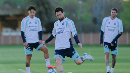El astro argentino Lionel Messi en un entrenamiento con la Selección de Argentina.