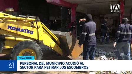 Vecinos alertan sobre el desplome de paredes ocurrido el fin de semana debido al retiro continuo de elementos metálicos por personas en indigencia. Un reportaje de Ricardo Cruzatty