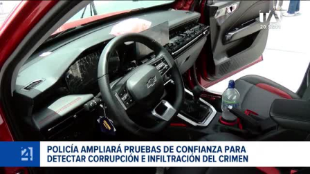 La medida busca prevenir la corrupción y la infiltración criminal tras la desvinculación de 600 agentes entre 2025 y 2026. Un reportaje de Belén Merizalde