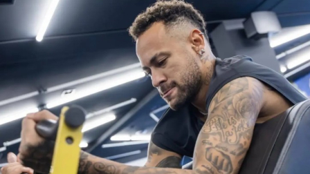 Neymar regresa a tener minutos con el Santo en el torneo local de Brasil.