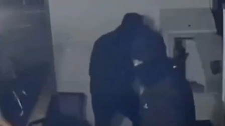 Más de una decena de hombres encapuchados asaltaron una gasolinera en el sur de Quito.