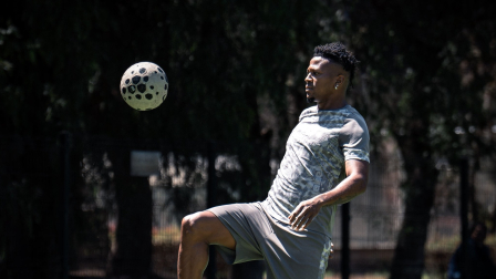 Michael Estrada en un entrenamieno de Liga de Quito previo al juego con Barcelona