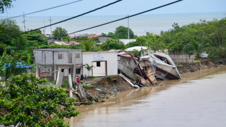 Según el ERFEN, del 10 al 15 de octubre se prevé intensas lluvias en las costas de Ecuador.