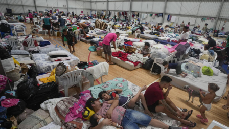 Las emergencias climáticas, como el fenómeno El Niño, puede provocar el desplazamiento de familias hacia albergues.