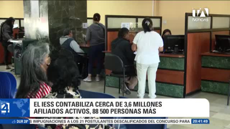 Las estadísticas oficiales reflejan que el grupo etario de entre 41 y 50 años lidera el aumento de aportantes registrados en el seguro general. Un reportaje de Astrid Singre