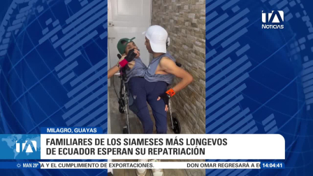 Los hermanos de 27 años de edad murieron en el vecino país, mientras sus familiares realizan trámites para lograr la repatriación de los restos. Un reportaje de Paula Kuhn