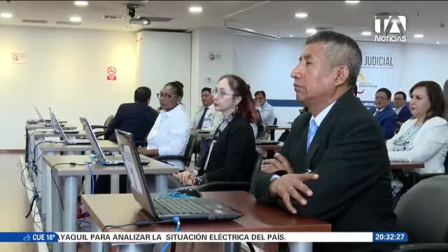 El Pleno del Consejo de la Judicatura fijó el nuevo reglamento que regirá para los concursos de selección vigentes y pendientes. Un reportaje de Fausto Yépez