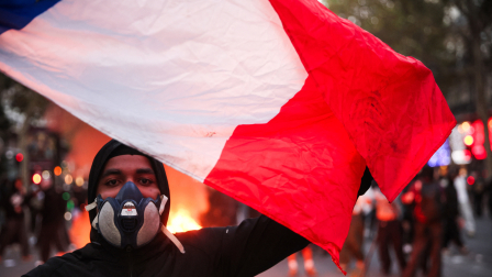 Estudiantes paralizan Francia: Exigen 10 000 millones de euros y soluciones frente a la crisis educativa y el alto costo de la vida.